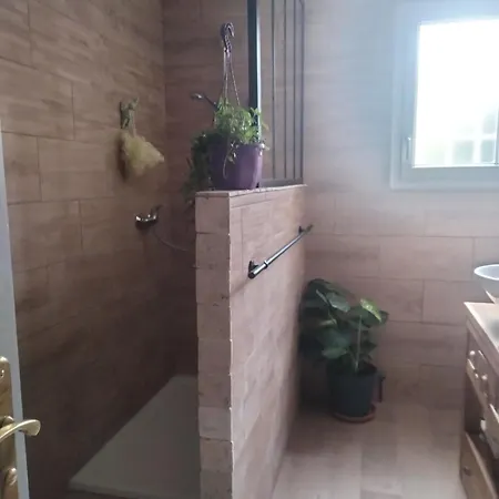 Bugatti 4 Chambres- 4 Lits Doubles *